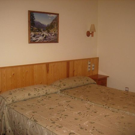 Hostal Pernalle Ерілл-ла-Валл Екстер'єр фото