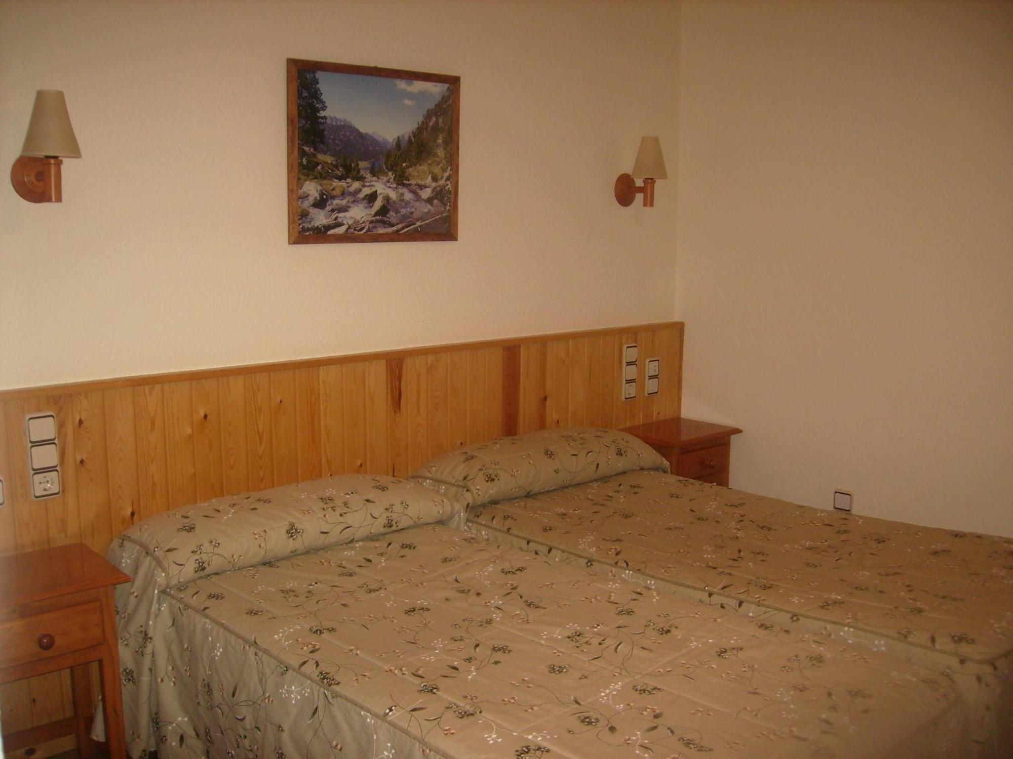 Hostal Pernalle Ерілл-ла-Валл Екстер'єр фото