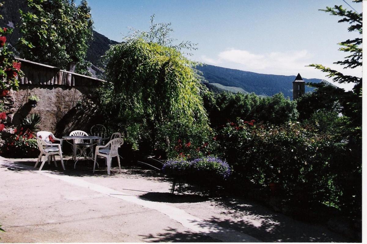 Hostal Pernalle Ерілл-ла-Валл Екстер'єр фото