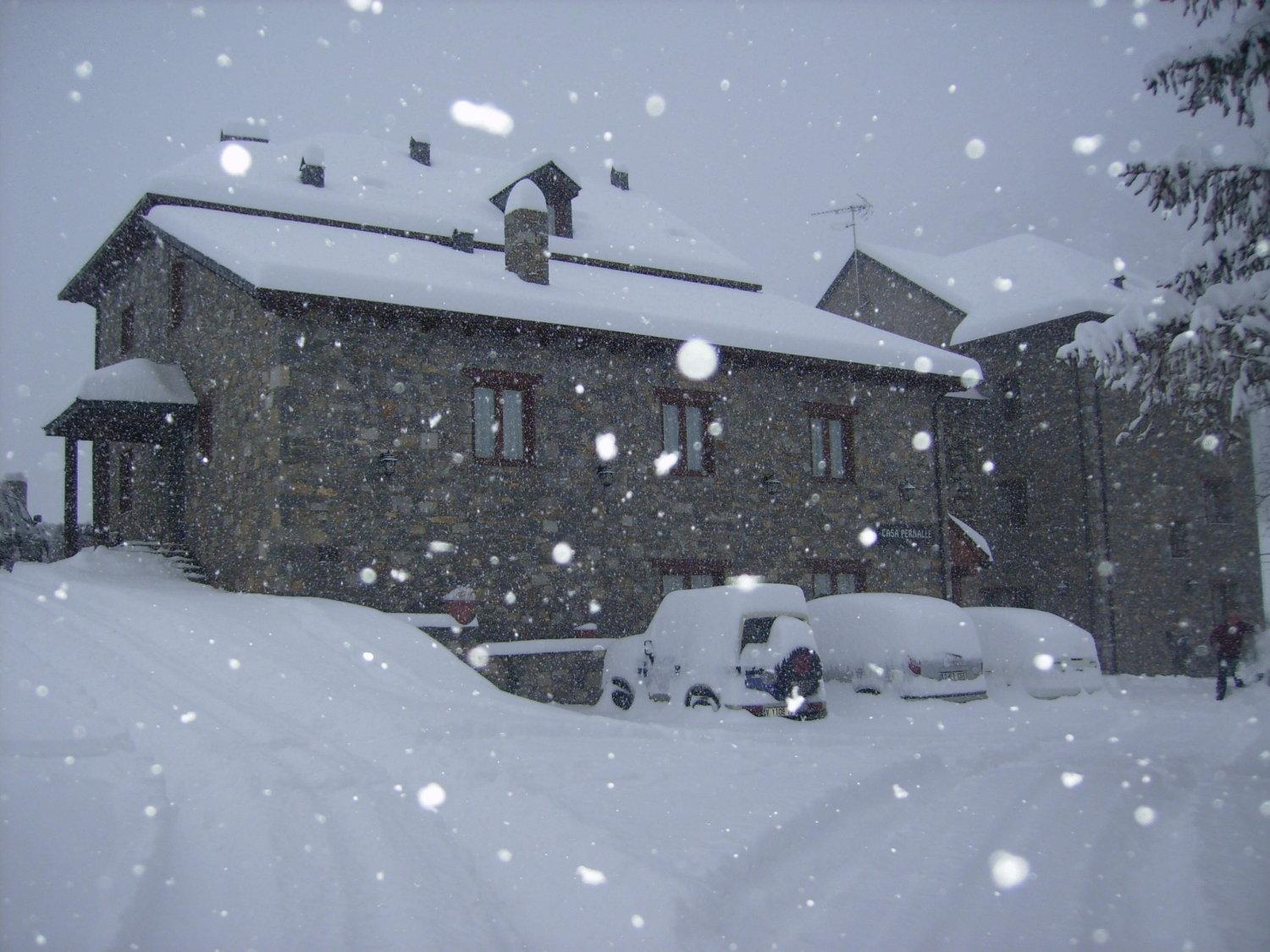 Hostal Pernalle Ерілл-ла-Валл Екстер'єр фото