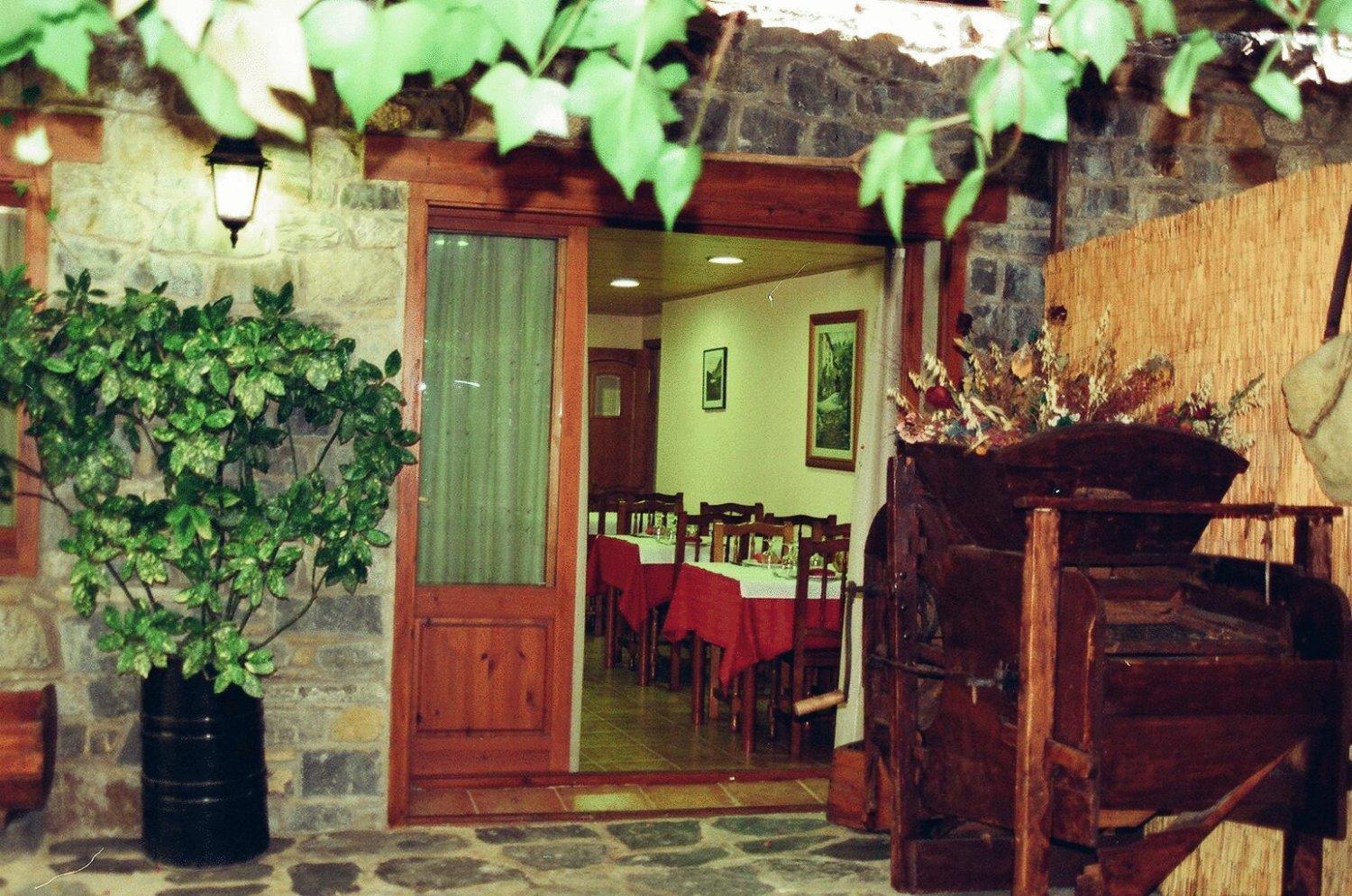 Hostal Pernalle Ерілл-ла-Валл Екстер'єр фото